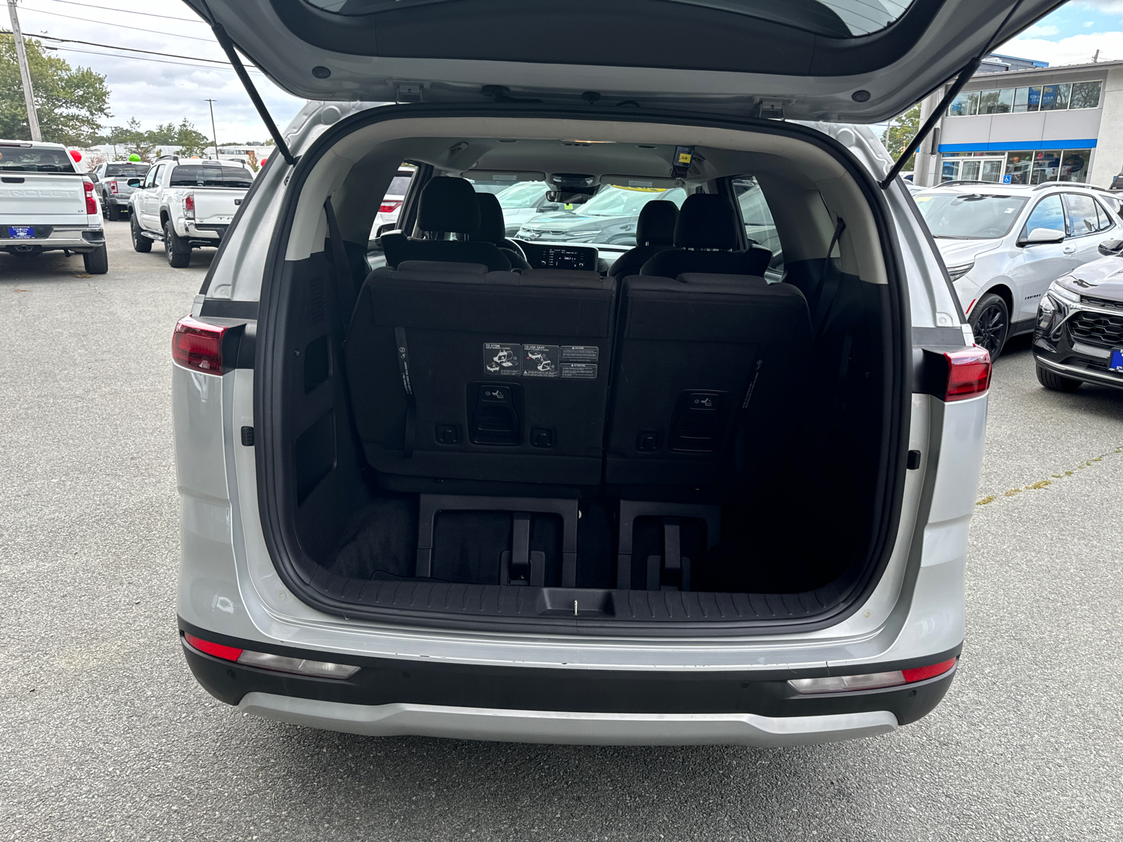 2022 Kia Carnival LX 36