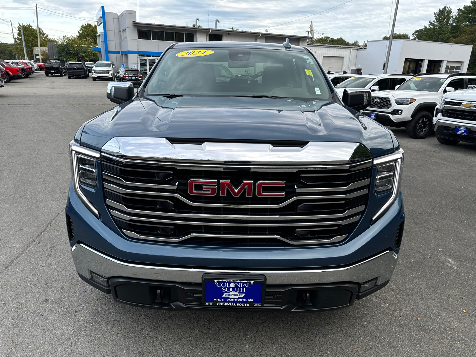 2024 GMC Sierra 1500 SLT 4WD Crew Cab 147 9