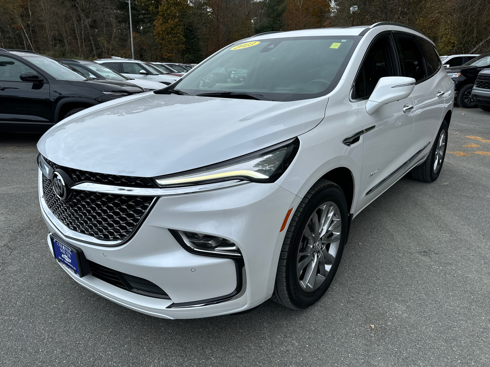 2023 Buick Enclave Avenir 2