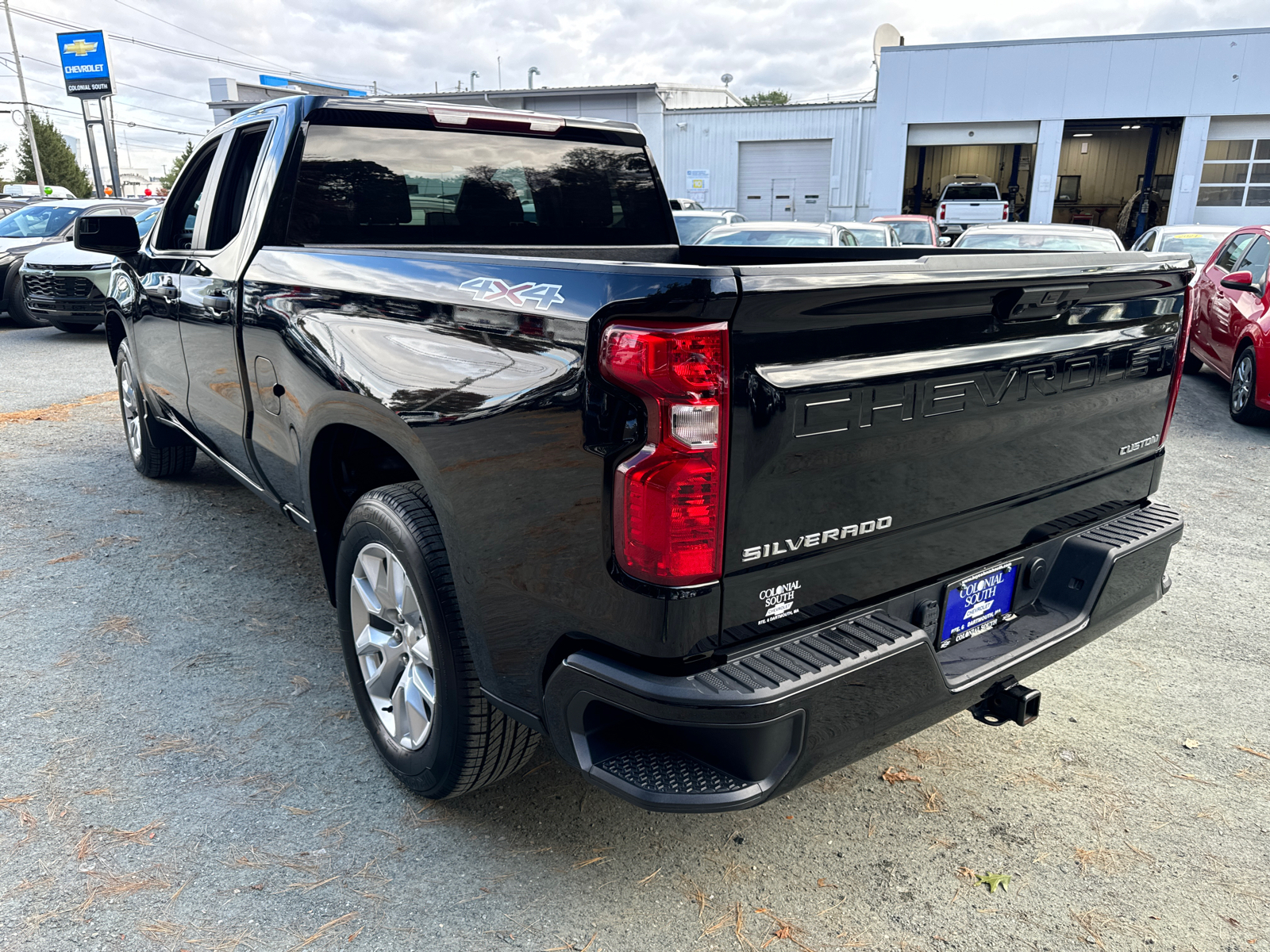 2022 Chevrolet Silverado 1500 Custom 4WD Double Cab 147 4