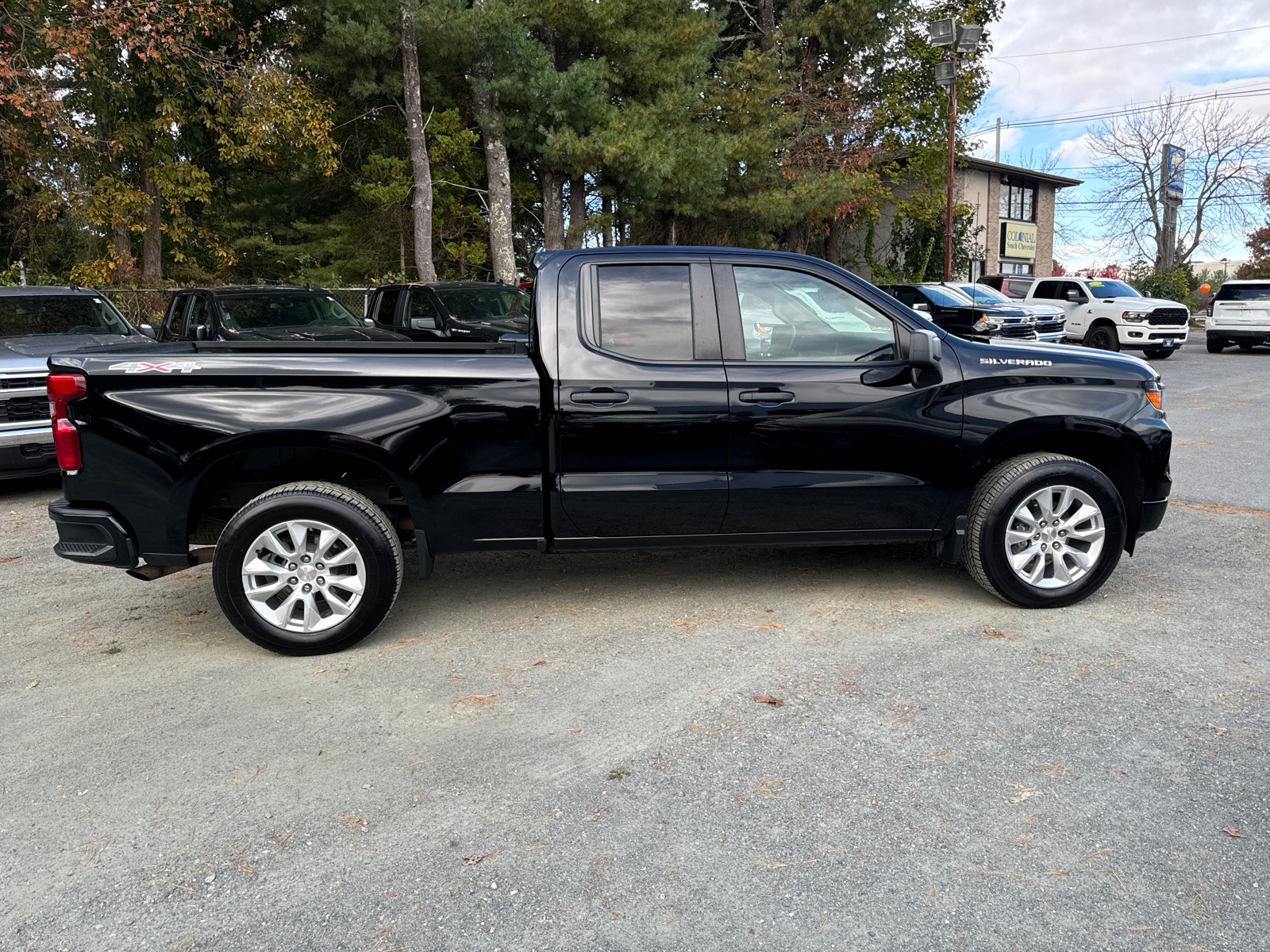 2022 Chevrolet Silverado 1500 Custom 4WD Double Cab 147 7