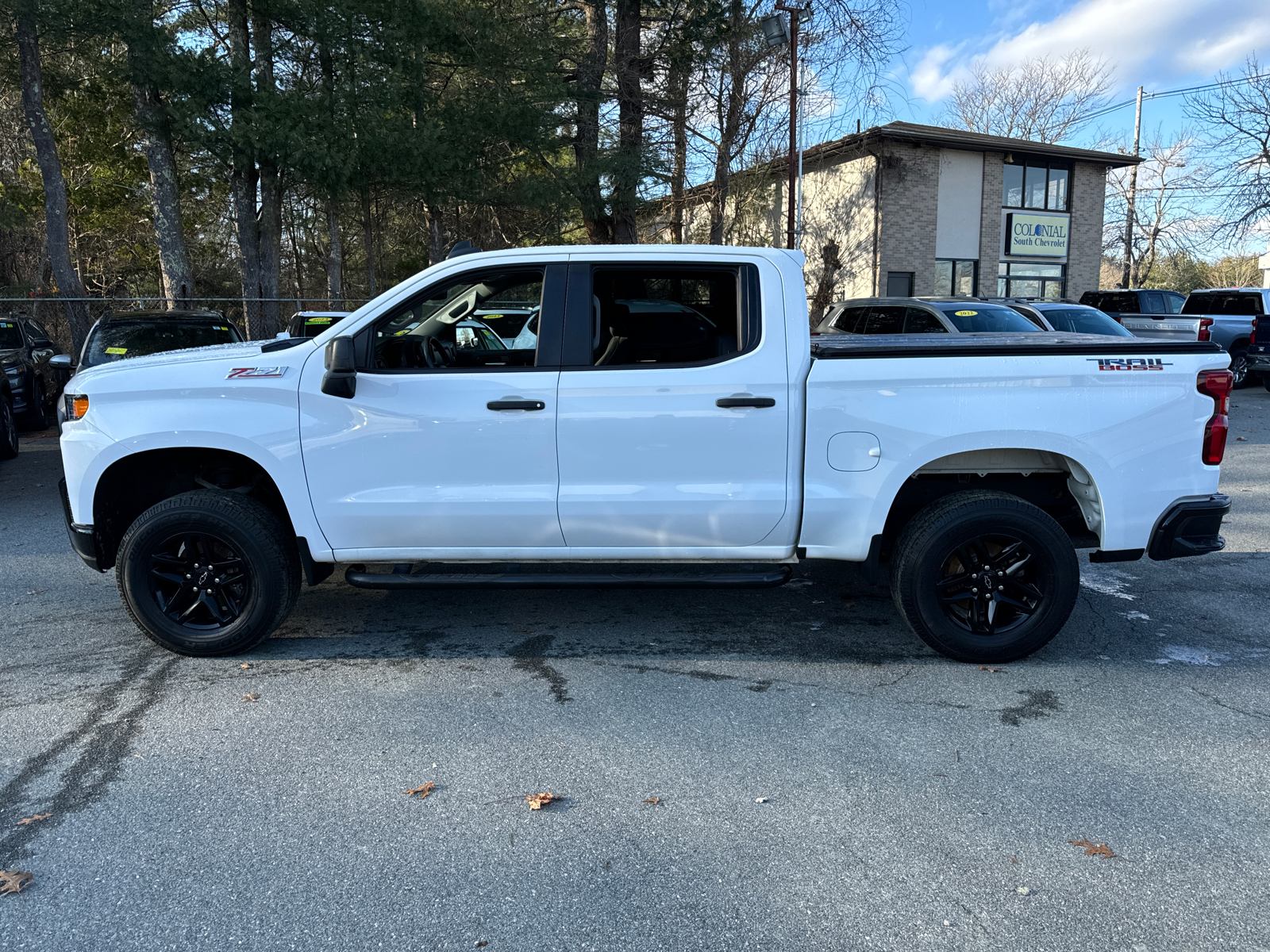 2019 Chevrolet Silverado 1500 Custom Trail Boss 4WD Crew Cab 147 3