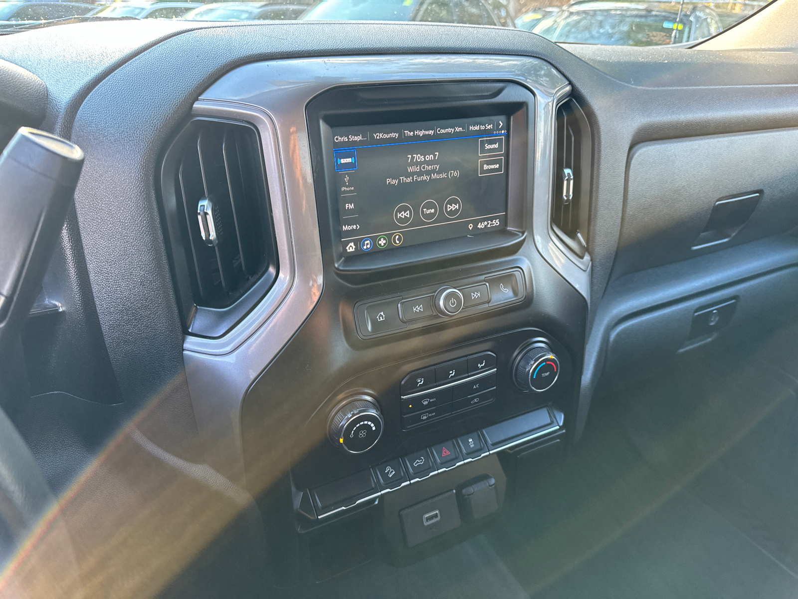 2019 Chevrolet Silverado 1500 Custom Trail Boss 4WD Crew Cab 147 26