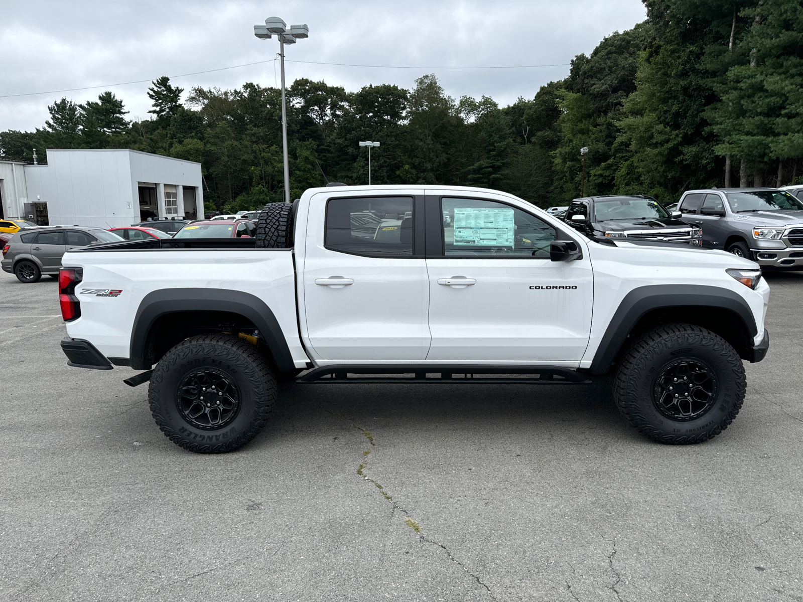 2024 Chevrolet Colorado 4WD ZR2 Crew Cab 7