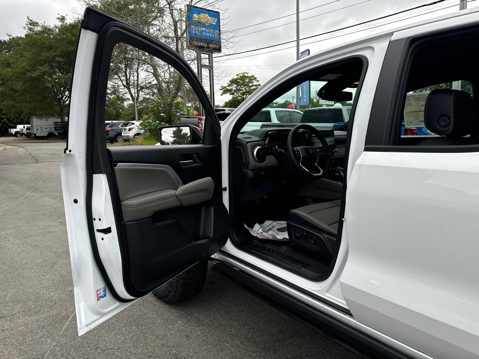 2024 Chevrolet Colorado 4WD ZR2 Crew Cab 12