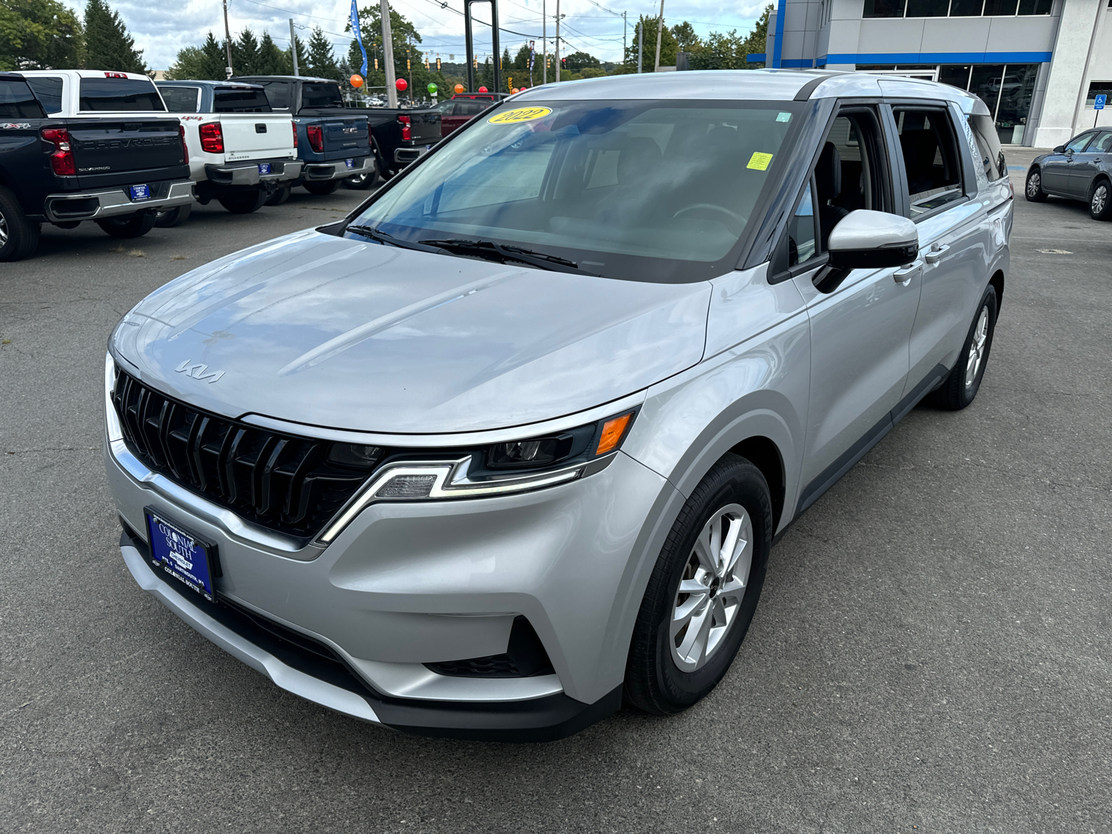 2022 Kia Carnival LX 2