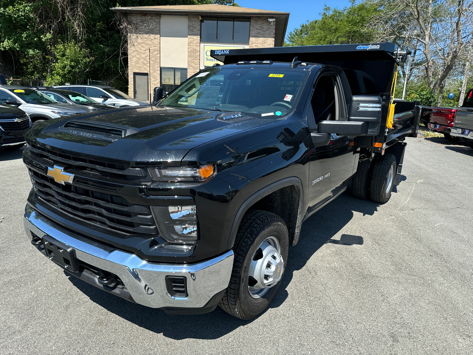 2024 Chevrolet Silverado 3500HD Work Truck 4WD Reg Cab 146 WB, 60 CA 2