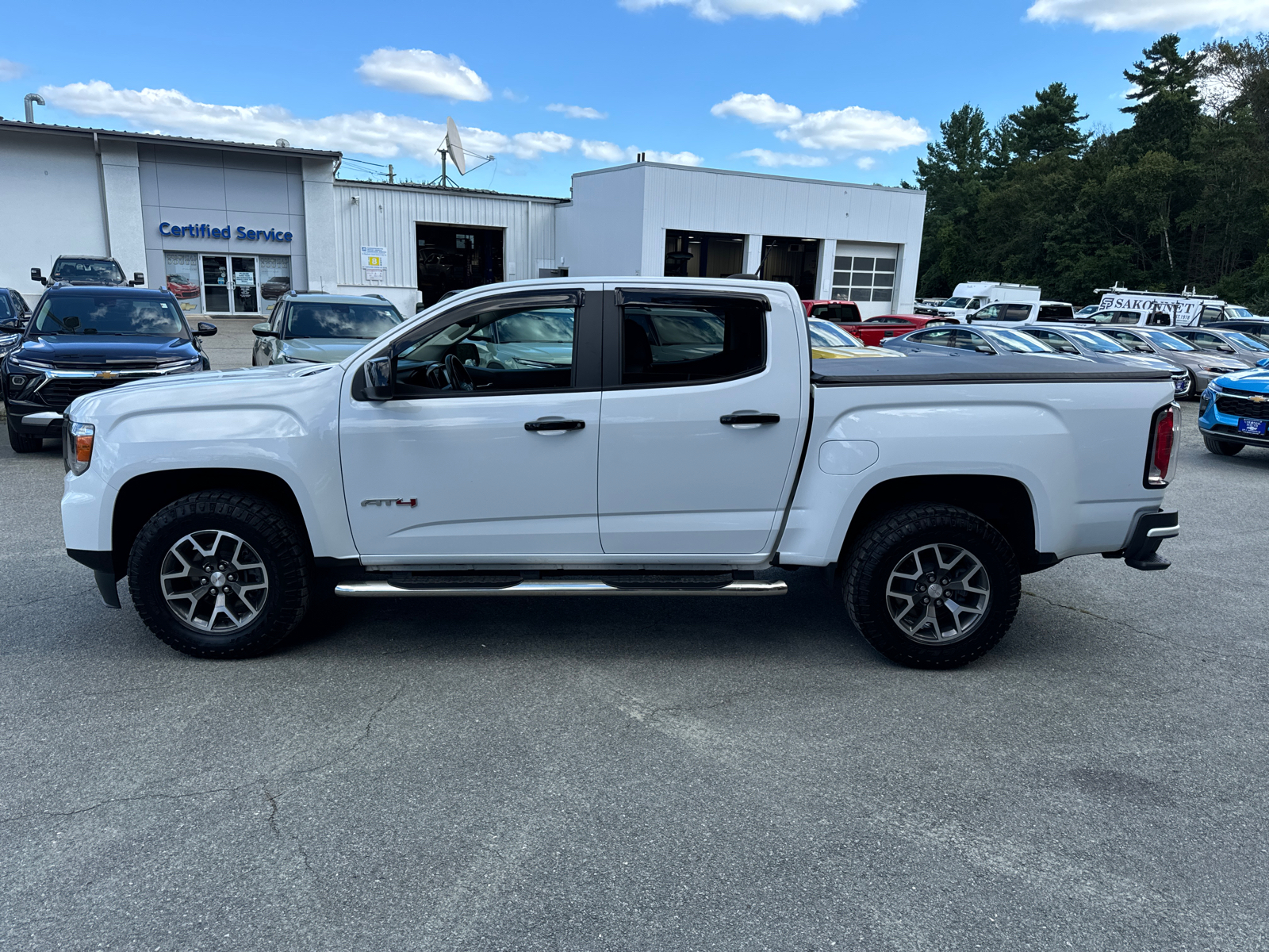 2022 GMC Canyon 4WD AT4 w/Cloth Crew Cab 128 3