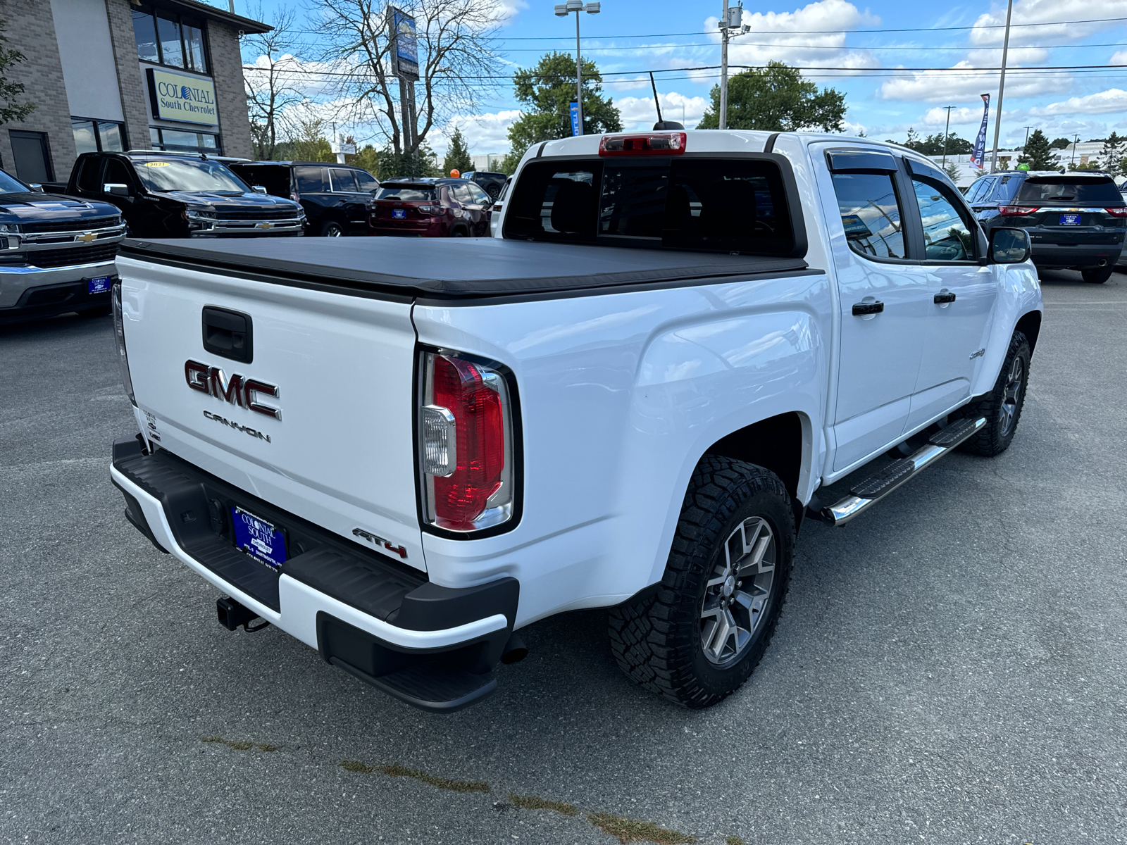 2022 GMC Canyon 4WD AT4 w/Cloth Crew Cab 128 6