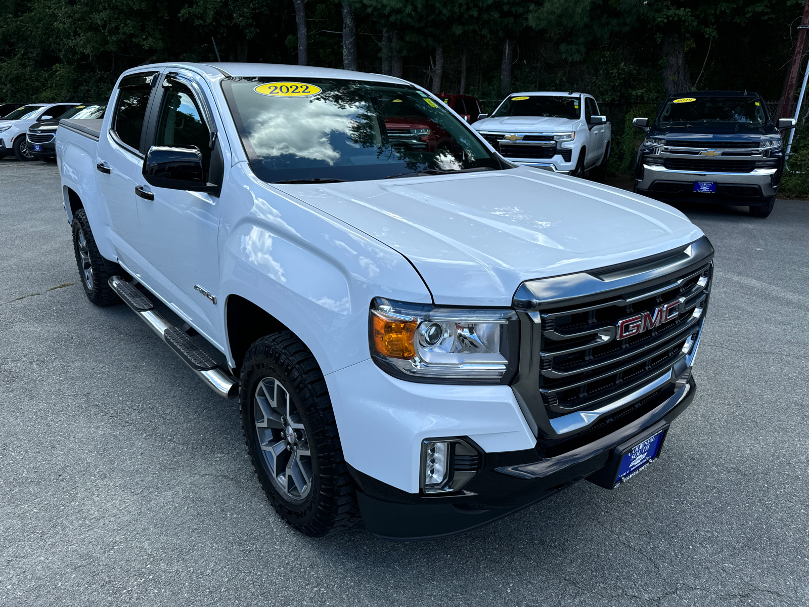 2022 GMC Canyon 4WD AT4 w/Cloth Crew Cab 128 8