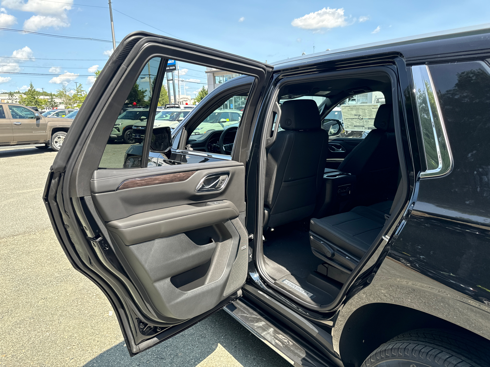 2024 Chevrolet Tahoe LT 30