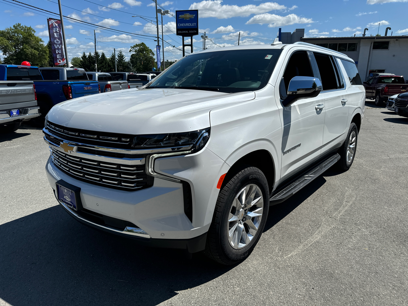 2024 Chevrolet Suburban Premier 2