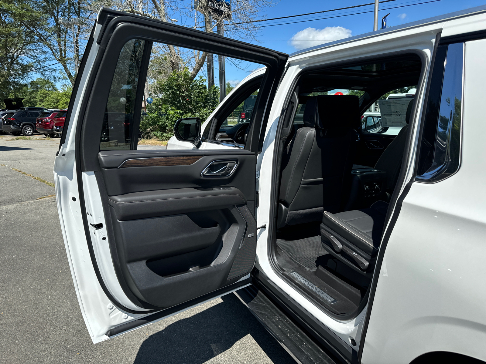 2024 Chevrolet Suburban Premier 30