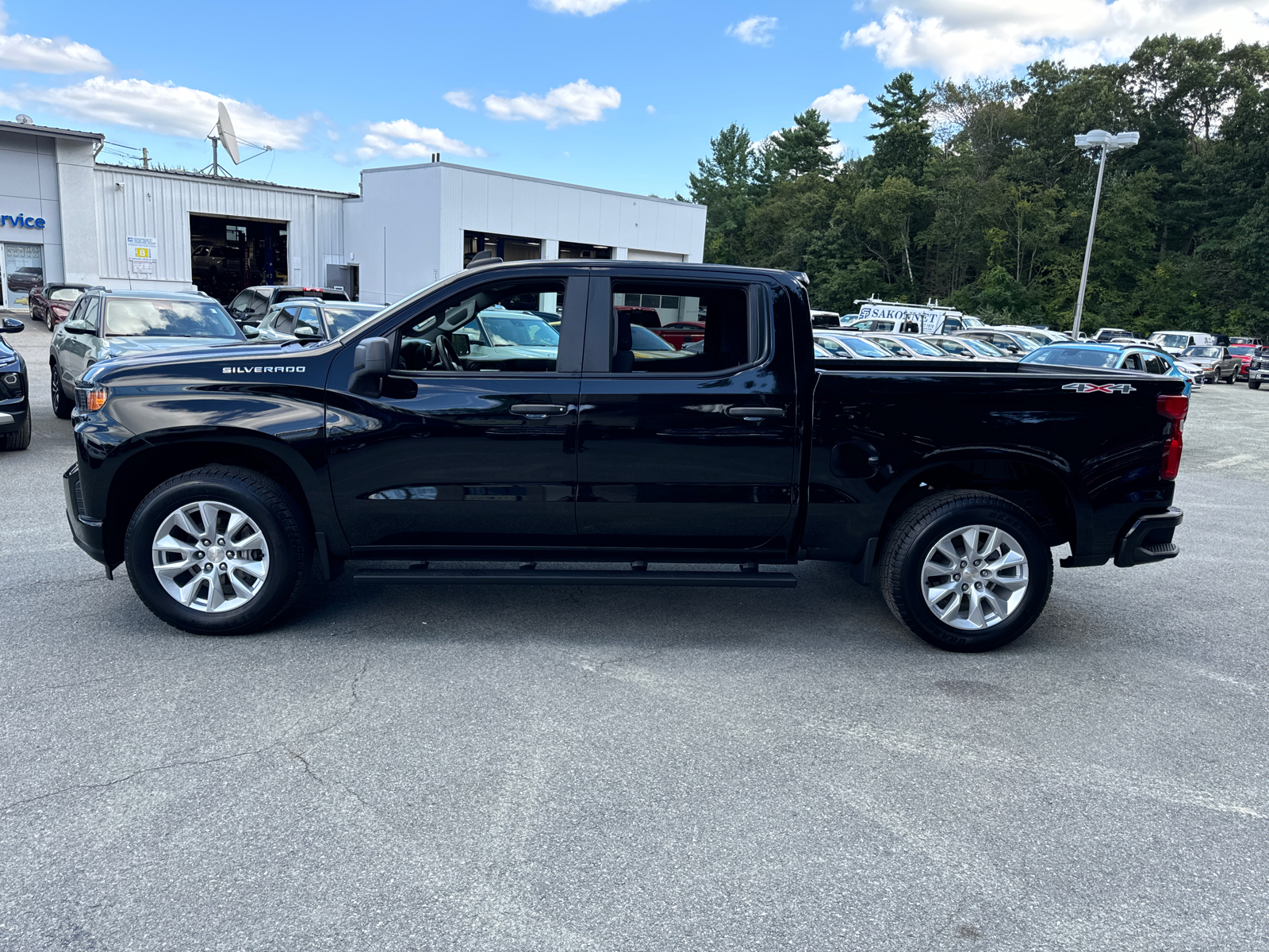 2022 Chevrolet Silverado 1500 LTD Custom 4WD Crew Cab 147 3