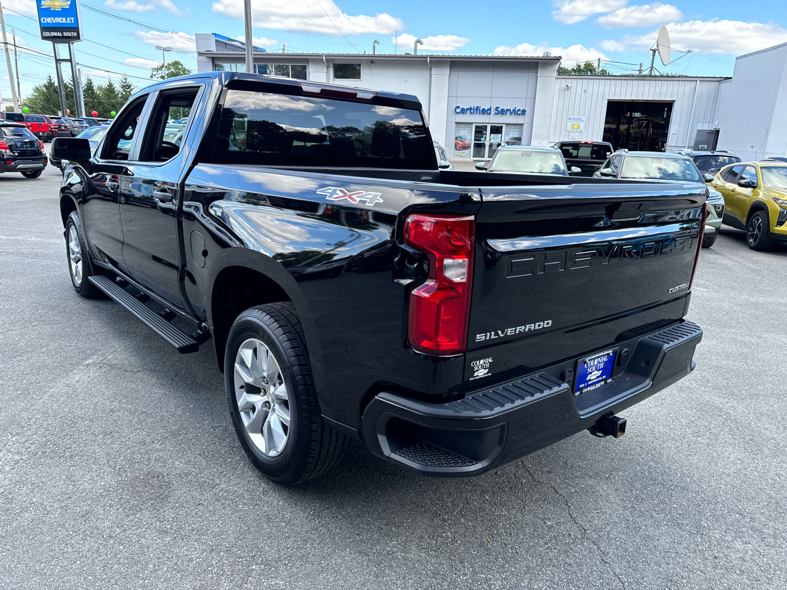 2022 Chevrolet Silverado 1500 LTD Custom 4WD Crew Cab 147 4