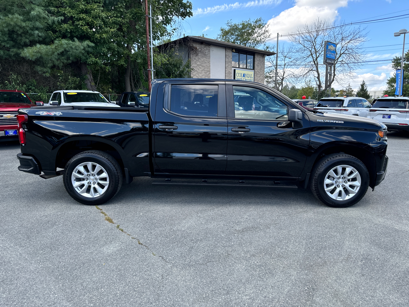 2022 Chevrolet Silverado 1500 LTD Custom 4WD Crew Cab 147 7