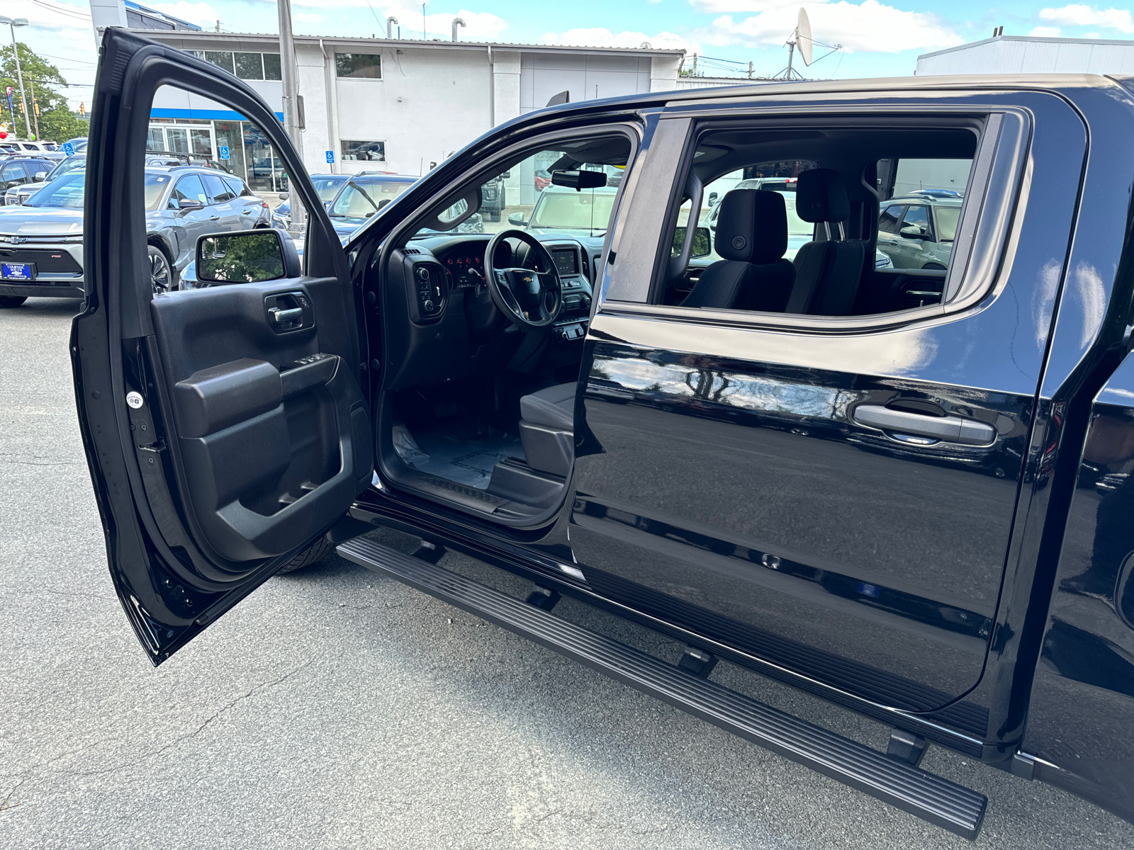 2022 Chevrolet Silverado 1500 LTD Custom 4WD Crew Cab 147 11