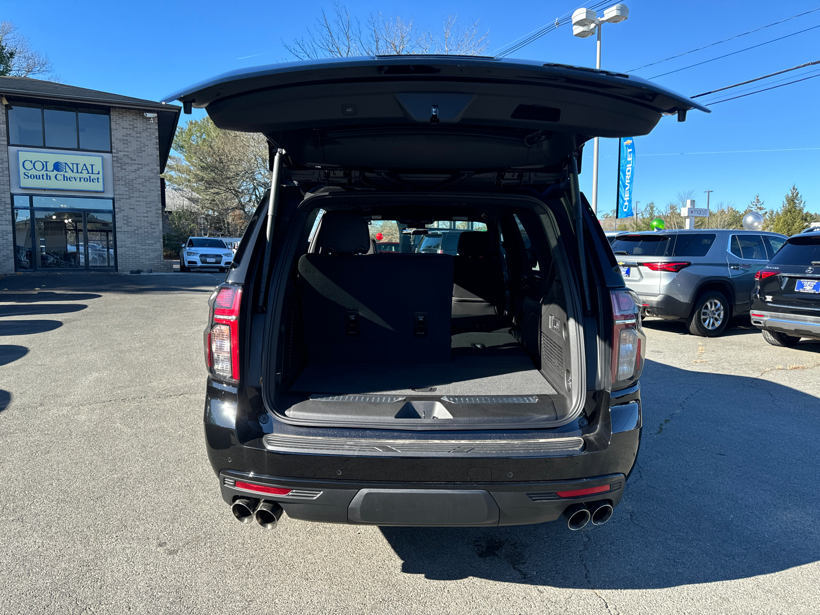 2024 Chevrolet Tahoe RST 38