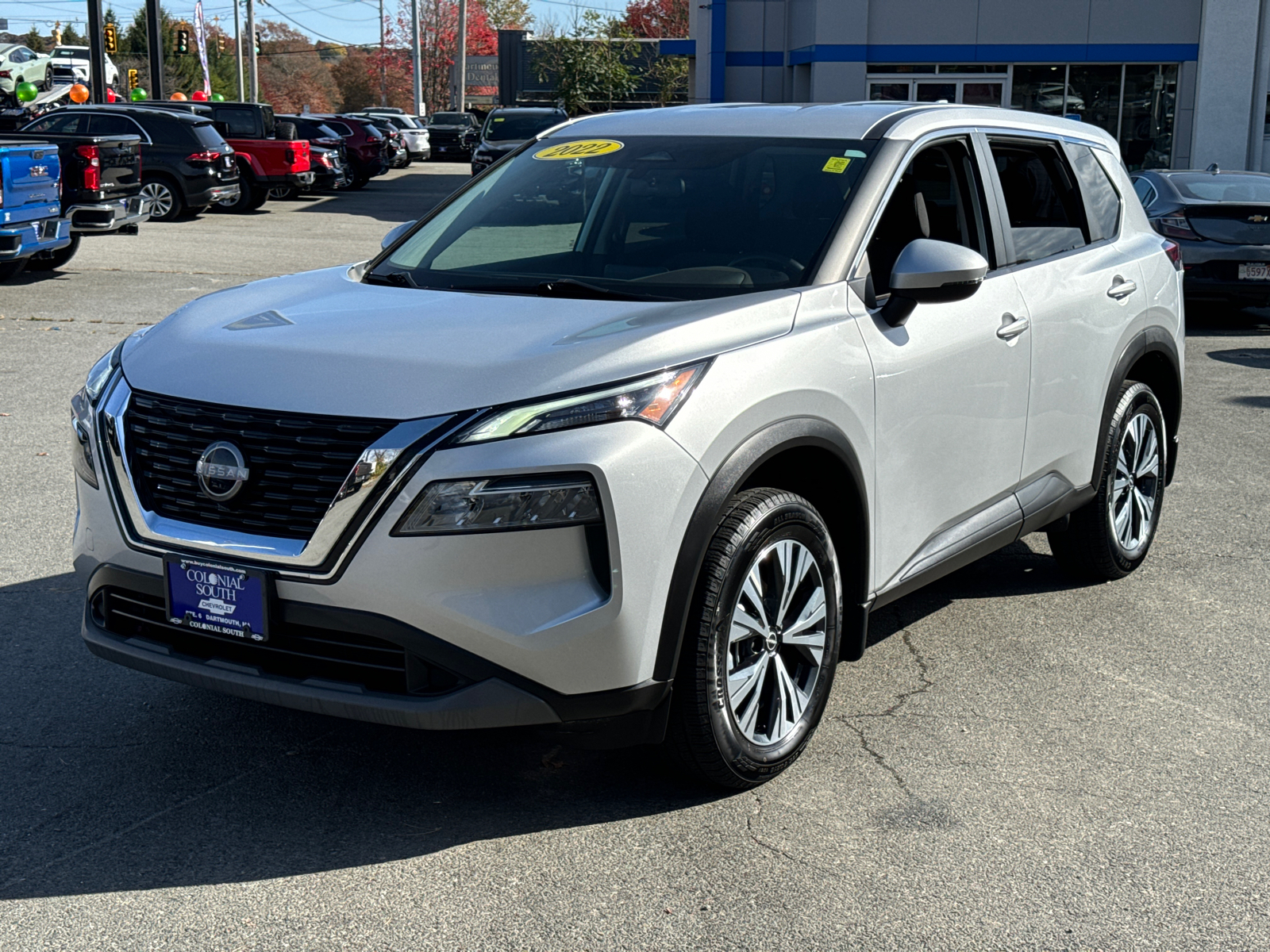 2022 Nissan Rogue SV 1