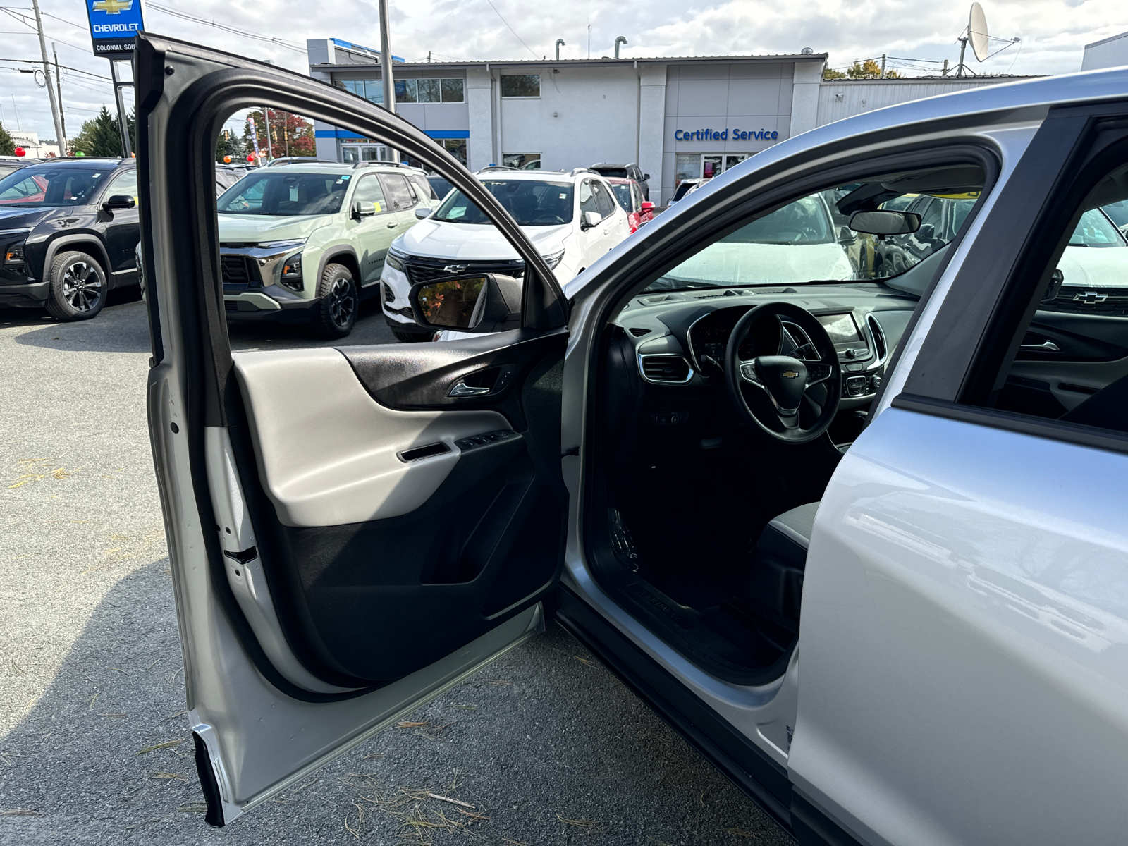 2021 Chevrolet Equinox LS 11