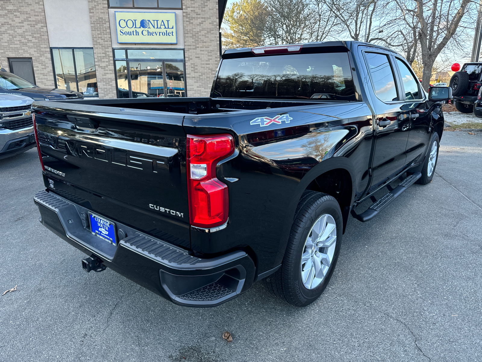 2022 Chevrolet Silverado 1500 LTD Custom 4WD Crew Cab 147 6