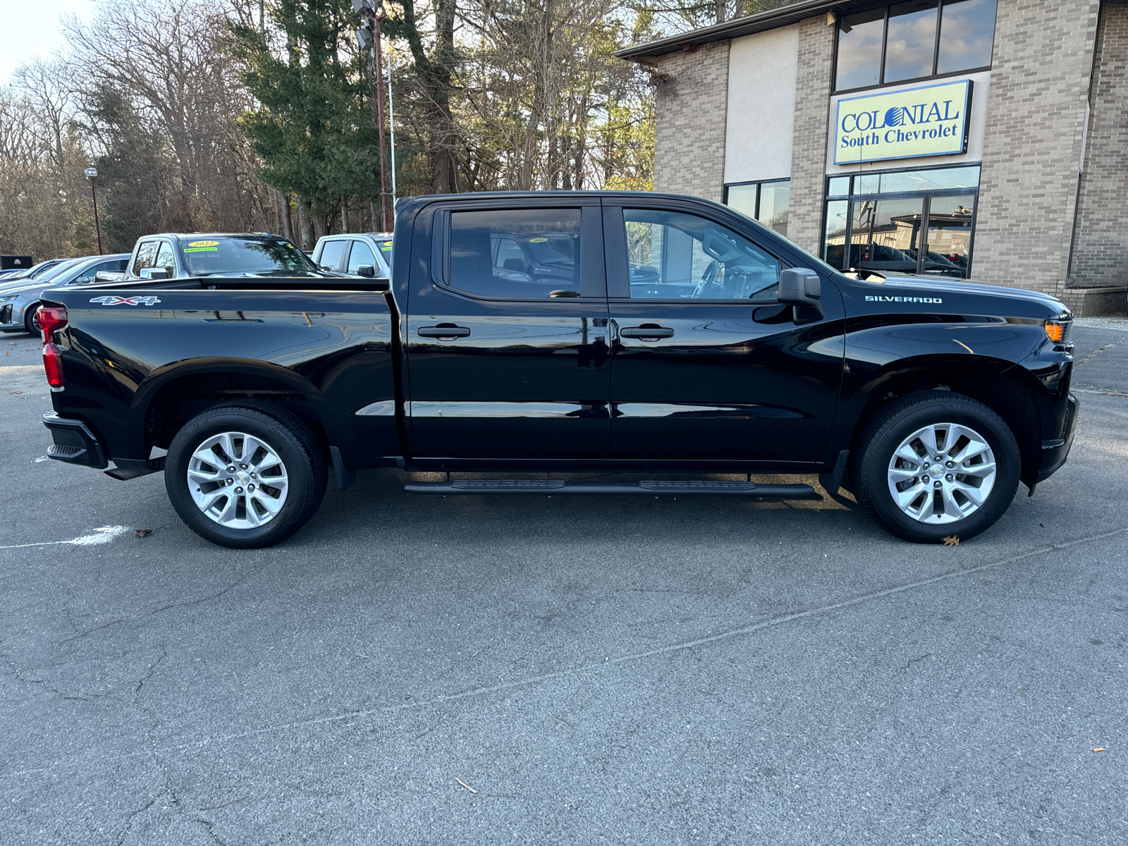 2022 Chevrolet Silverado 1500 LTD Custom 4WD Crew Cab 147 8