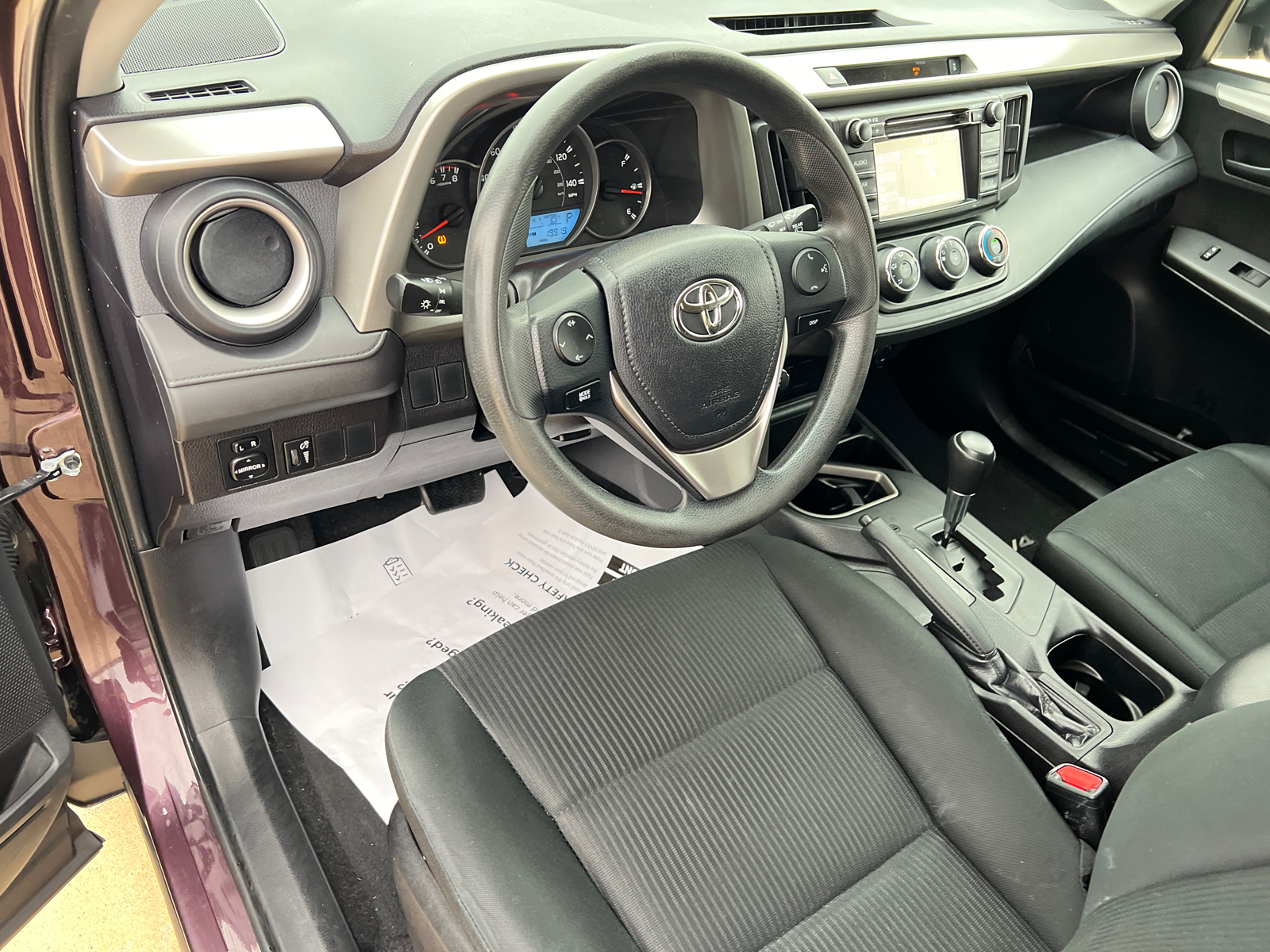 2016 Toyota RAV4 LE 18