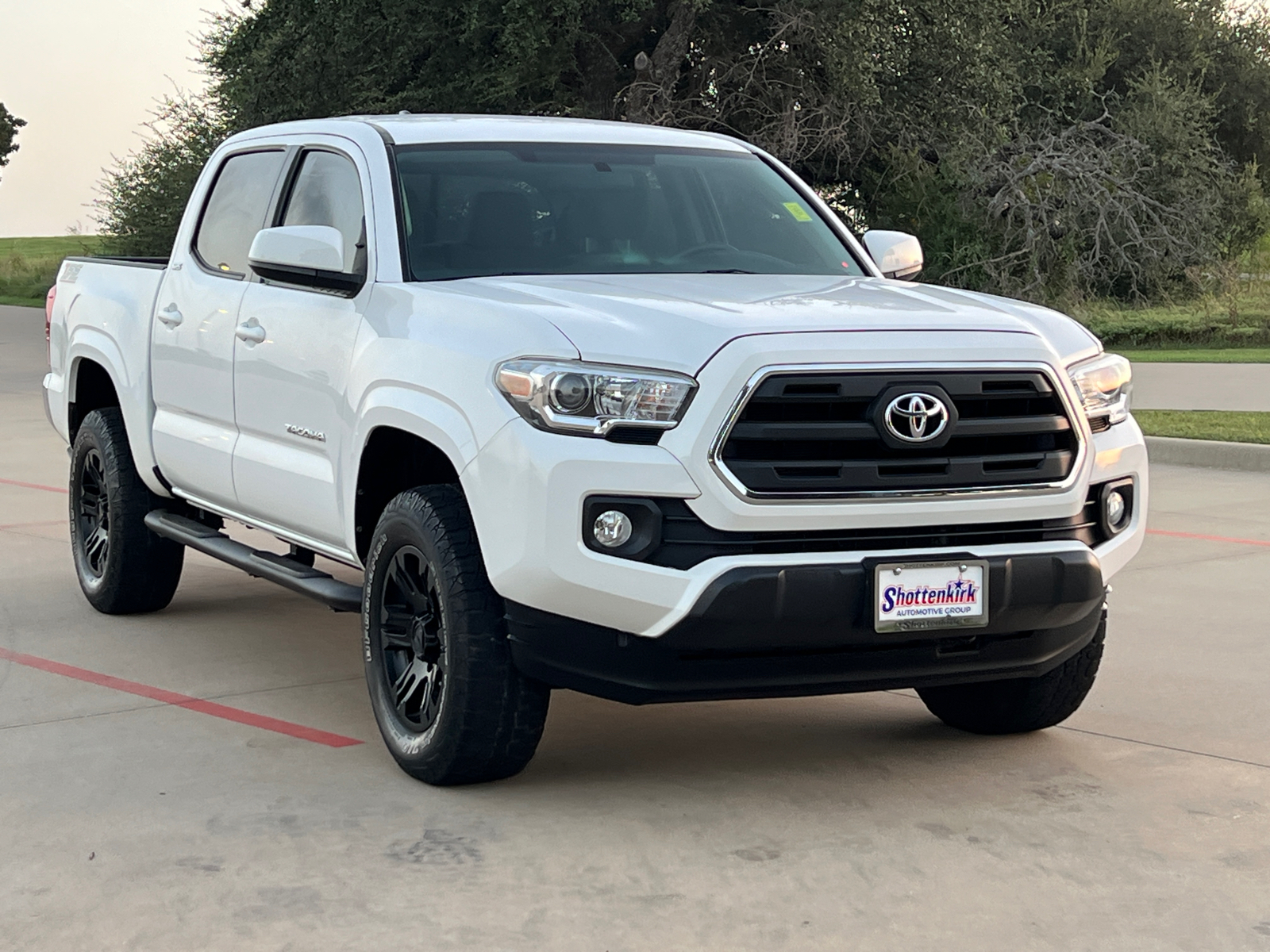 2016 Toyota Tacoma SR5 3