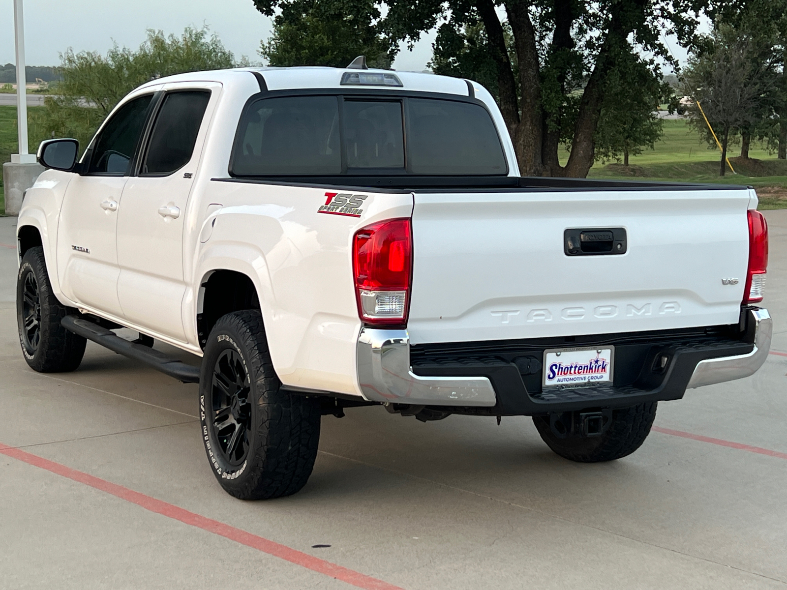 2016 Toyota Tacoma SR5 6