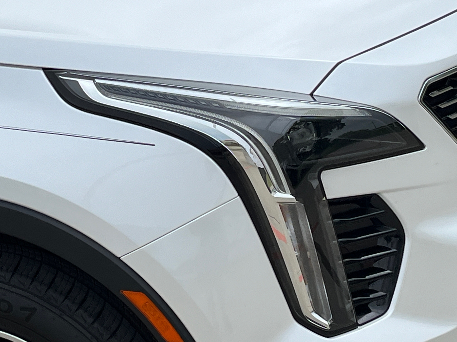 2019 Cadillac XT4 Premium Luxury 5