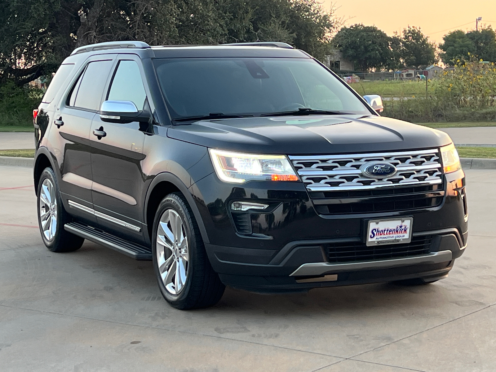 2019 Ford Explorer XLT 3