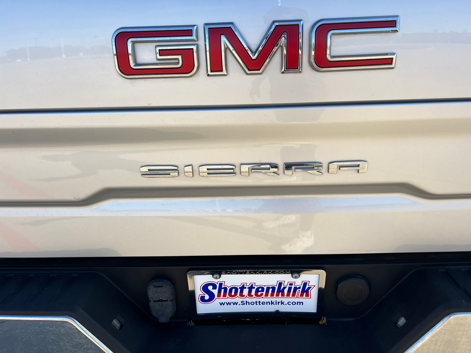 2020 GMC Sierra 1500 SLT 9