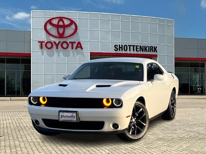 2020 Dodge Challenger SXT 1