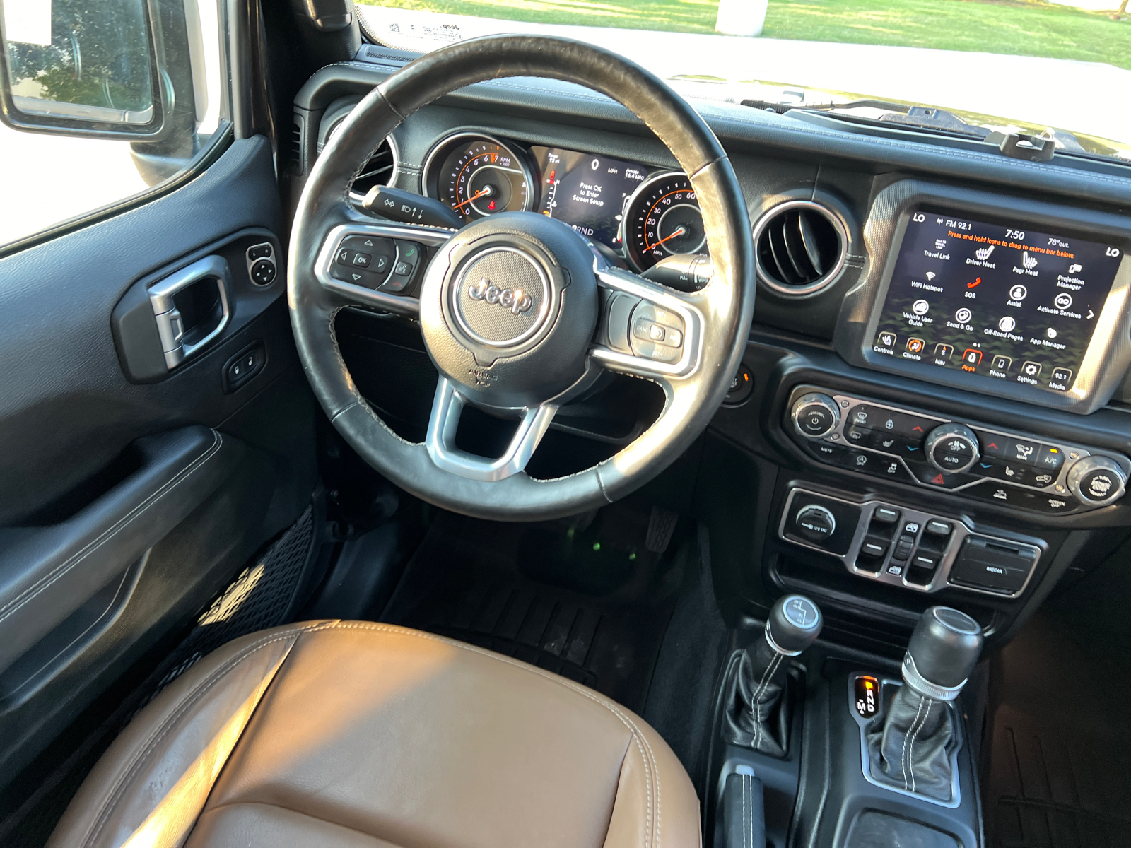 2020 Jeep Gladiator Overland 14