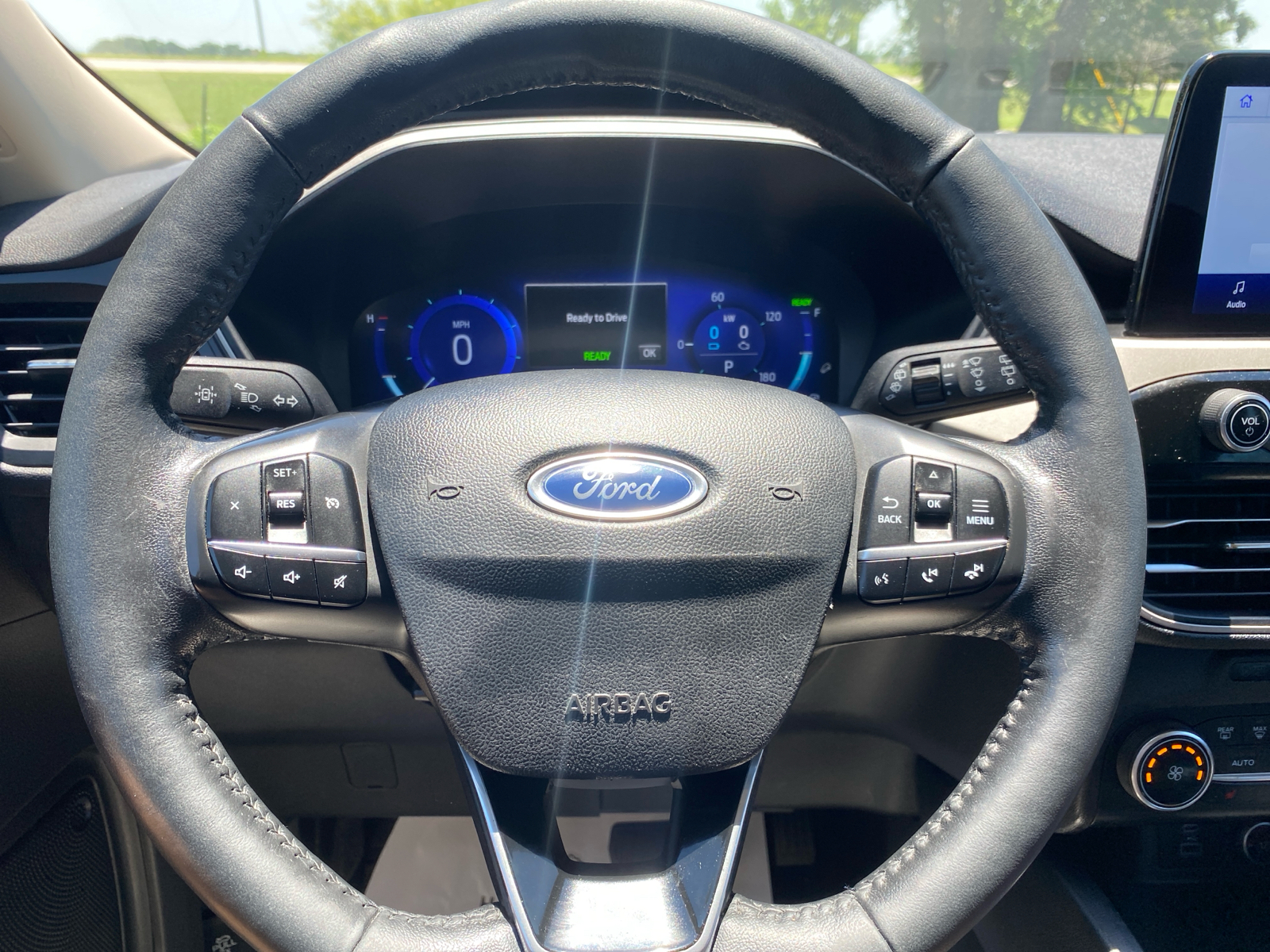2020 Ford Escape SE Sport Hybrid 27