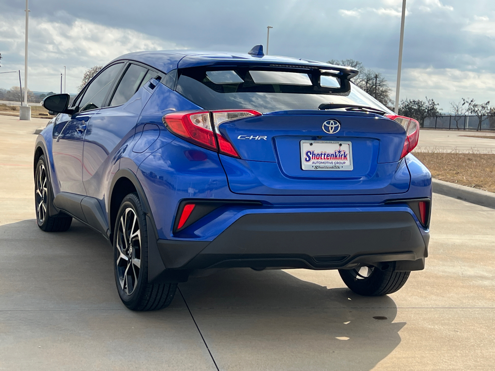 2021 Toyota C-HR XLE 4