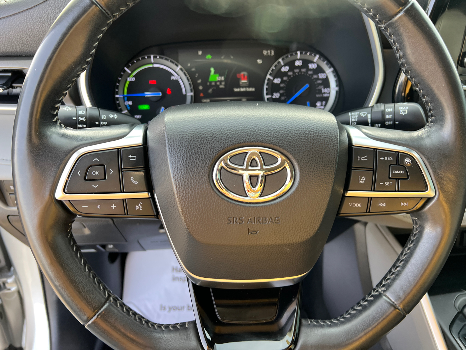 2021 Toyota Highlander Hybrid XLE 31