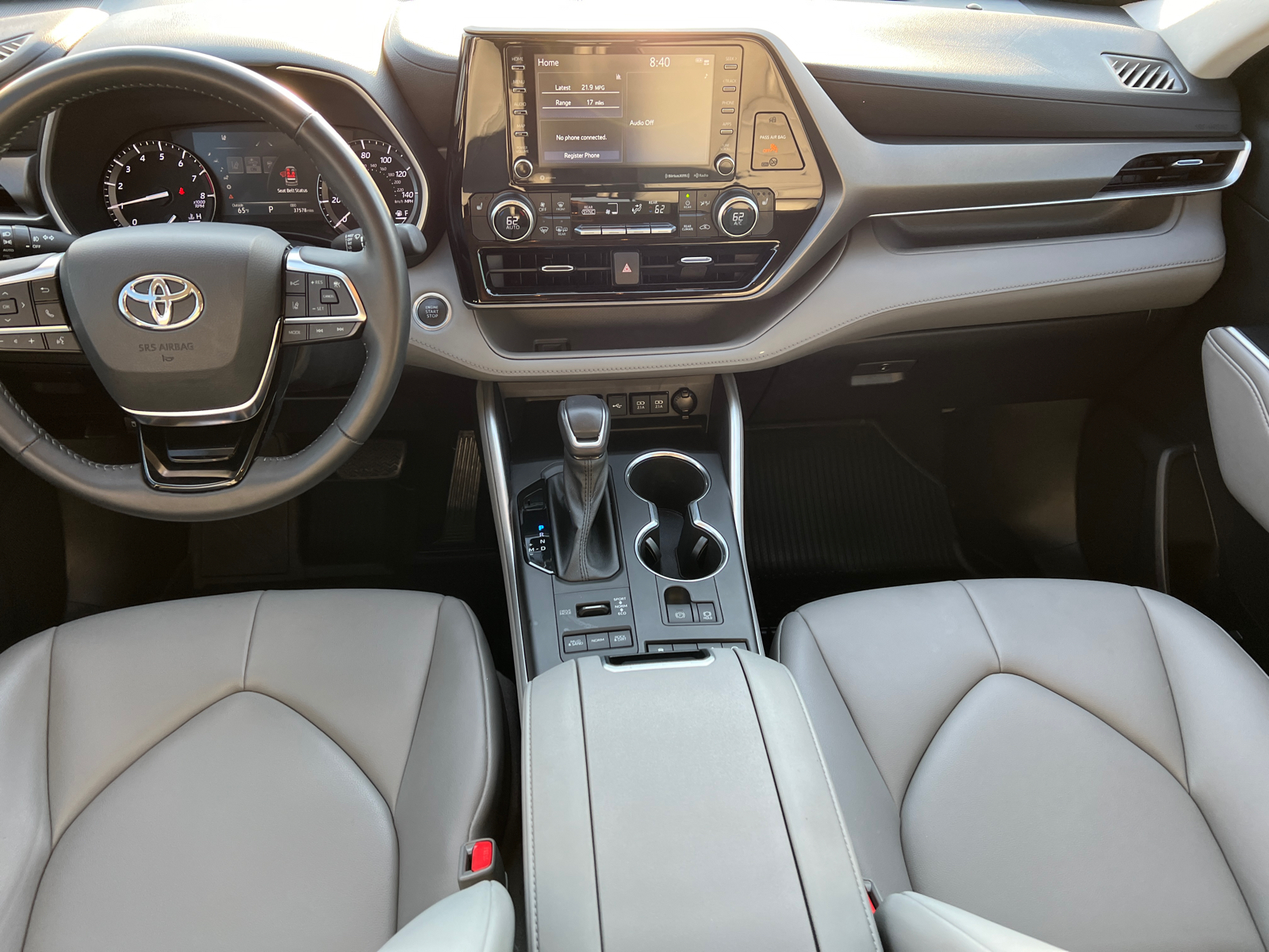 2021 Toyota Highlander XLE 16