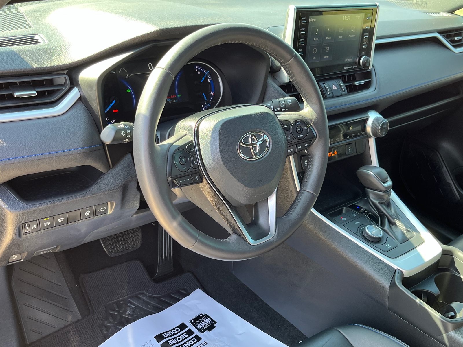 2021 Toyota RAV4 Hybrid XSE 23