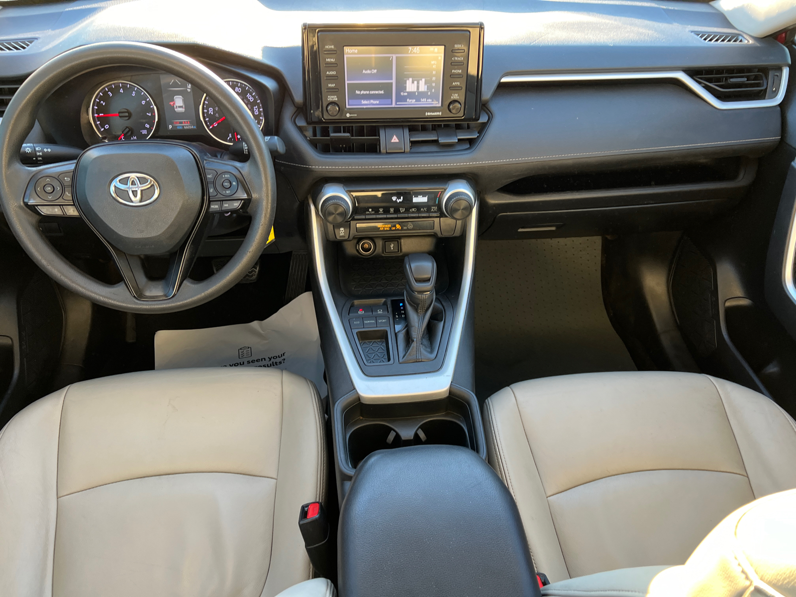 2021 Toyota RAV4 LE 13