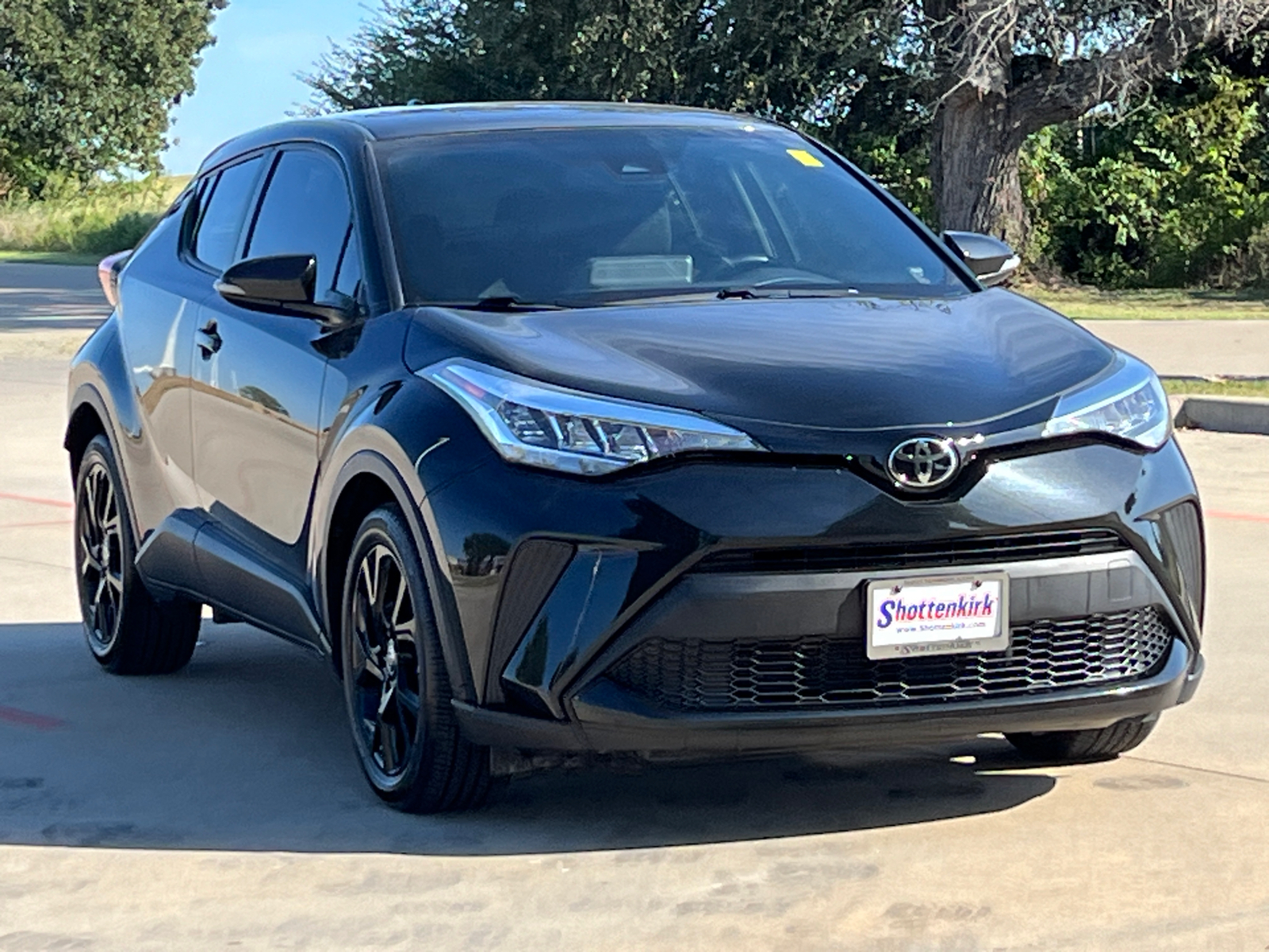 2022 Toyota C-HR Nightshade 3