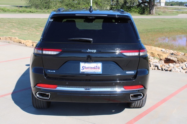 2022 Jeep Grand Cherokee Overland 5