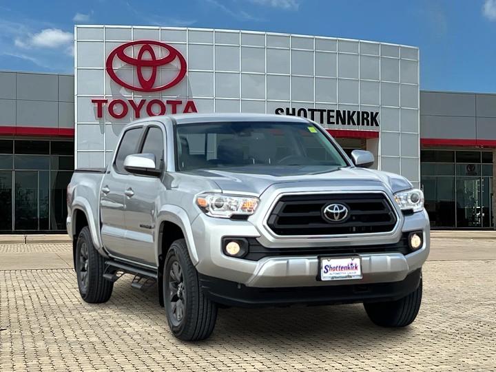 2022 Toyota Tacoma SR5 1