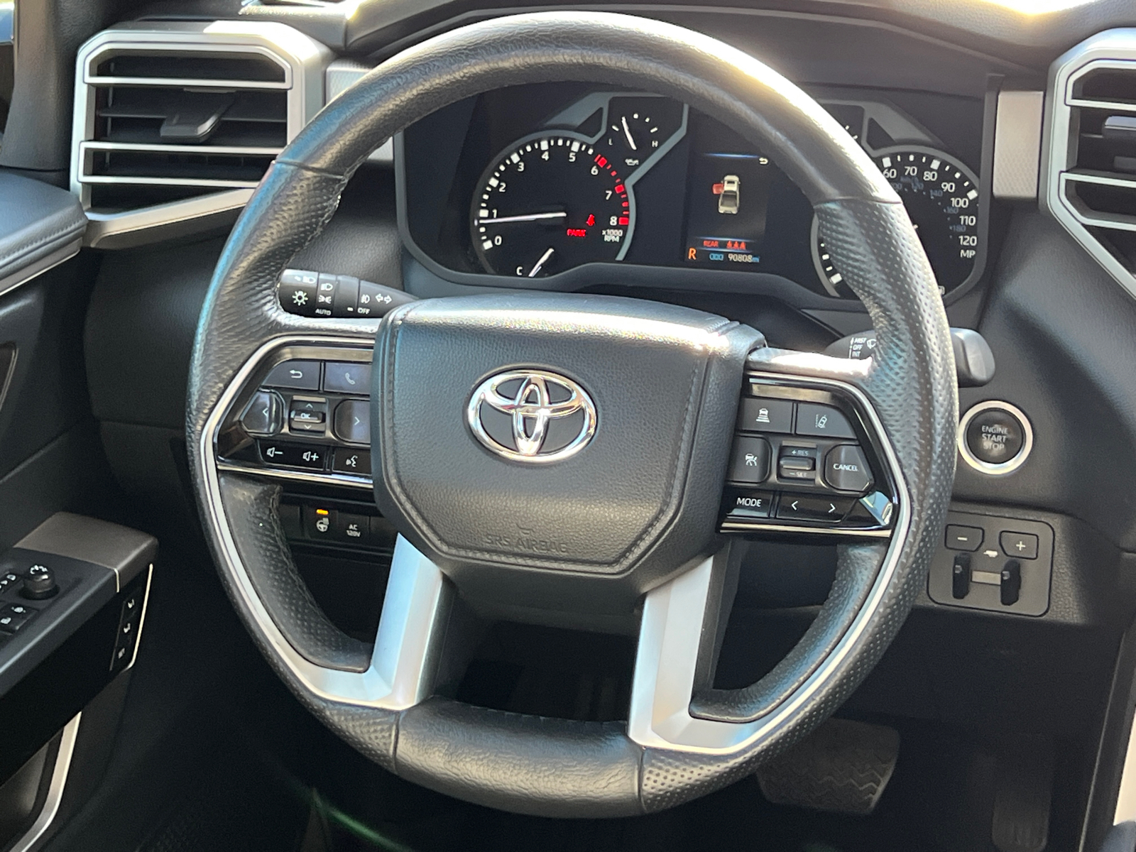 2022 Toyota Tundra Limited 14