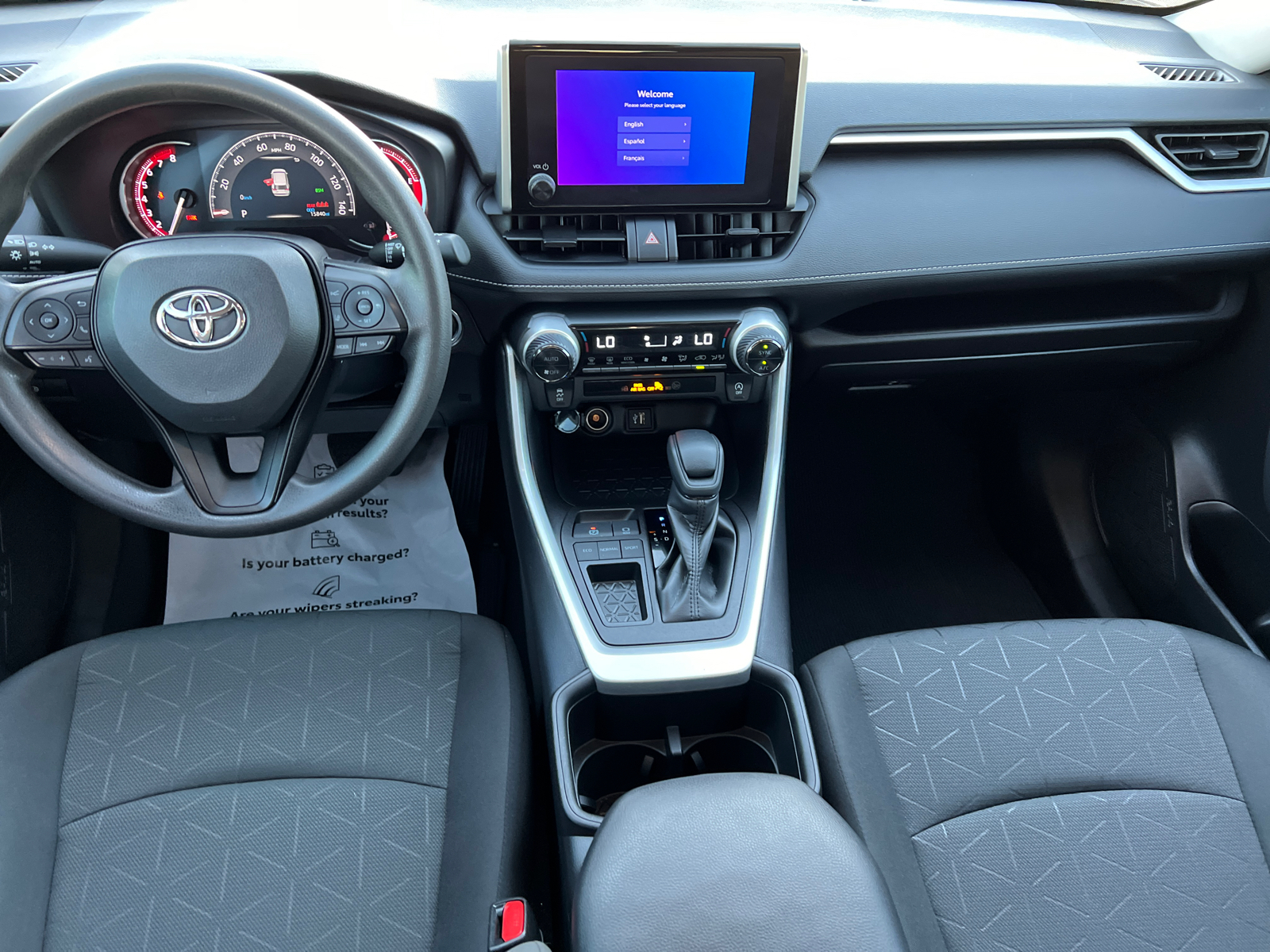 2023 Toyota RAV4 XLE 15