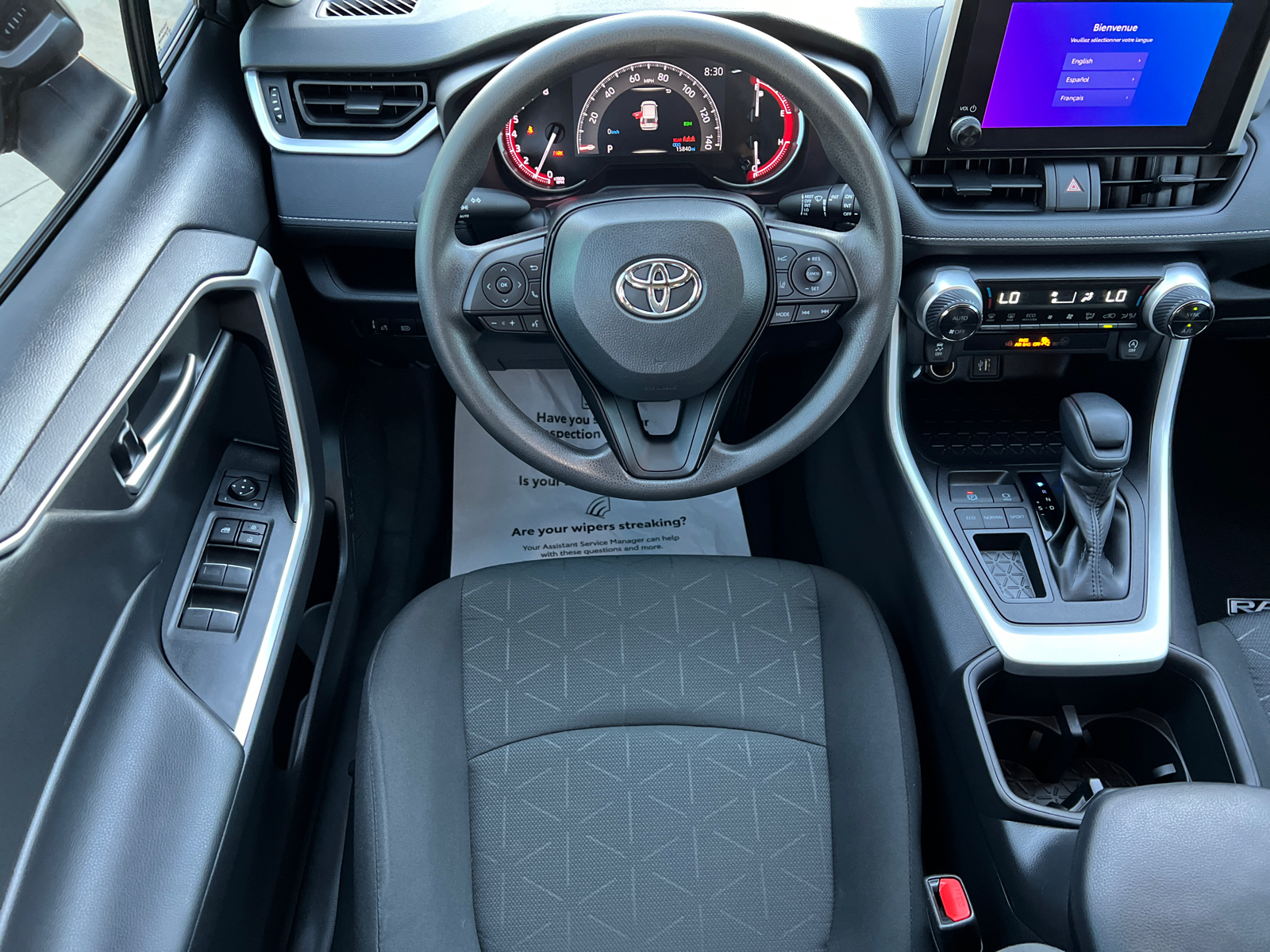 2023 Toyota RAV4 XLE 17