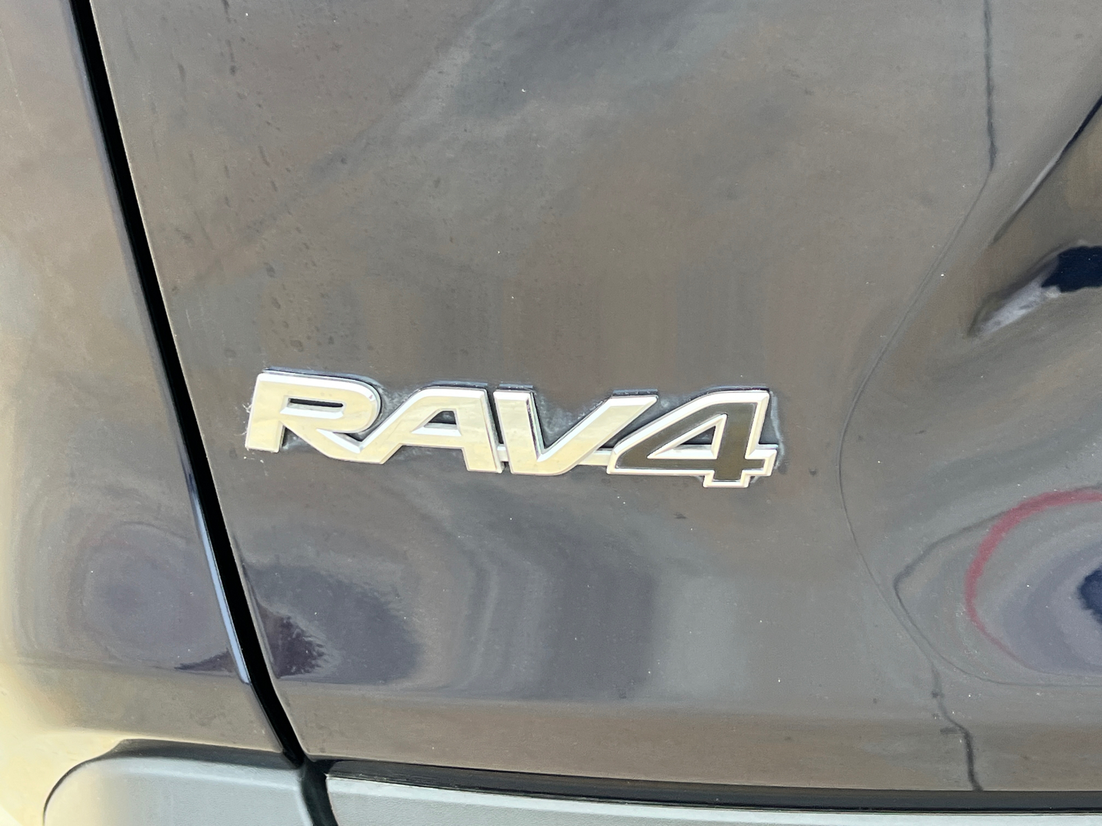 2023 Toyota RAV4 Hybrid XLE Premium 8