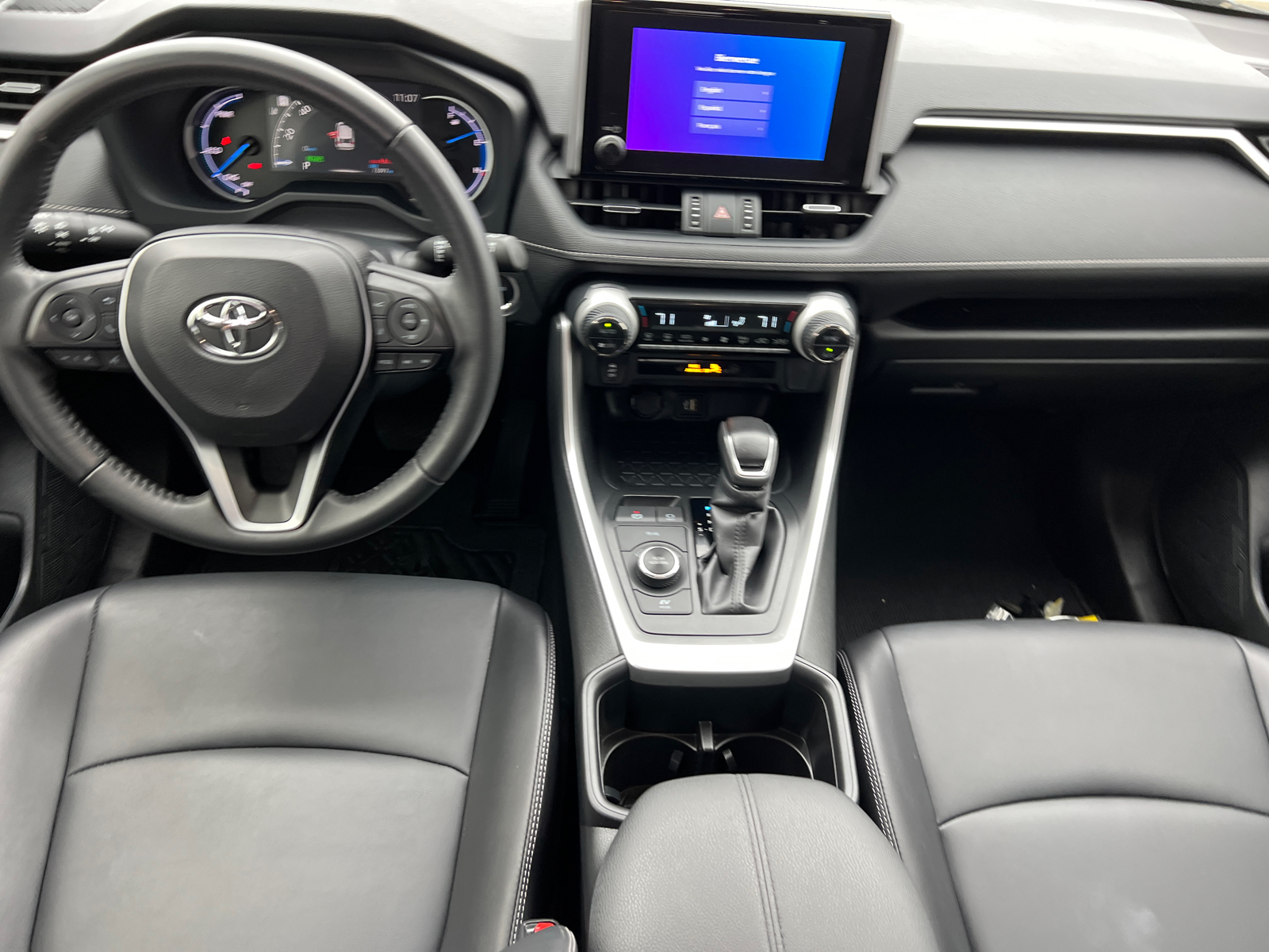 2023 Toyota RAV4 Hybrid XLE Premium 15