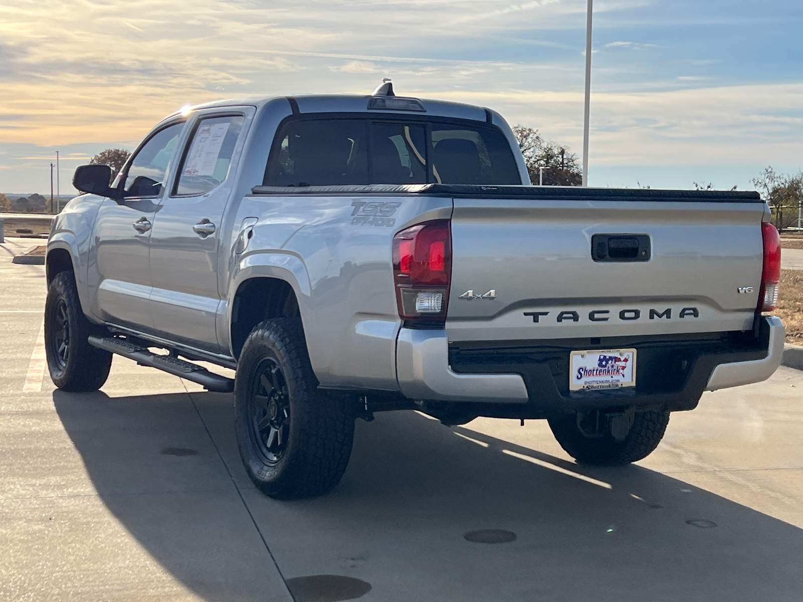 2023 Toyota Tacoma SR 4