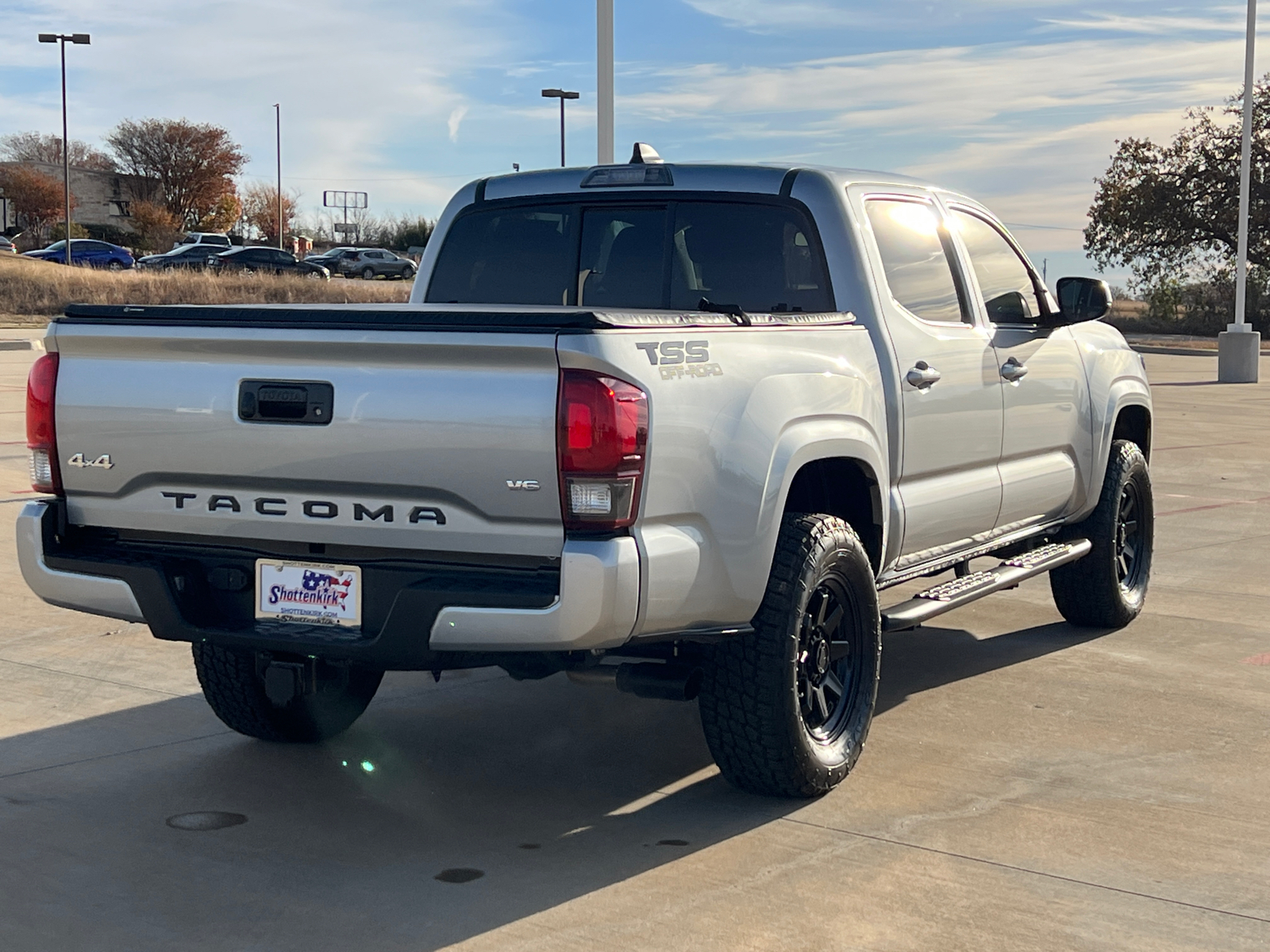 2023 Toyota Tacoma SR 6